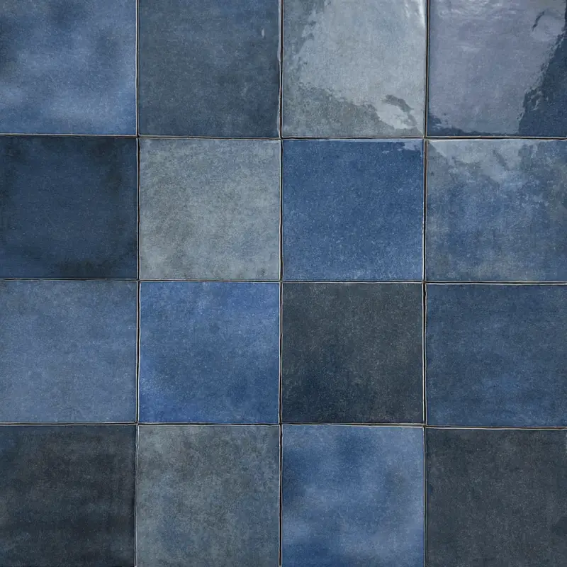 Handvorm wandtegel 13×13 donker blauw random glans Korting