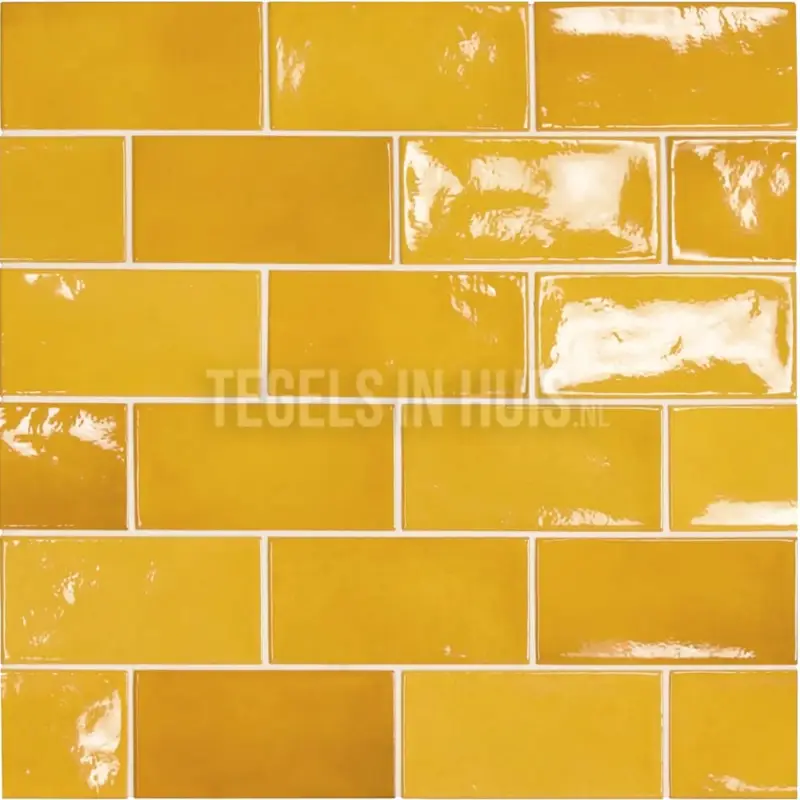 Premium Handvorm wandtegel 6,5×13 goud soft glans