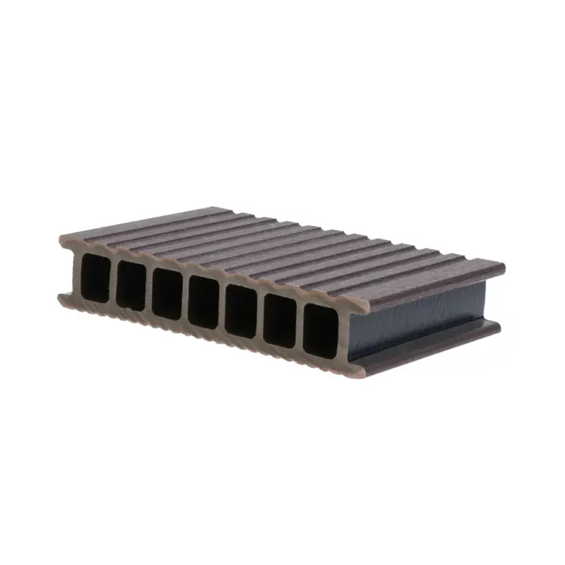Twinson terrasplank 140x28mm – Hazelnootbruin – 400cm Tijdelijk Beschikbaar