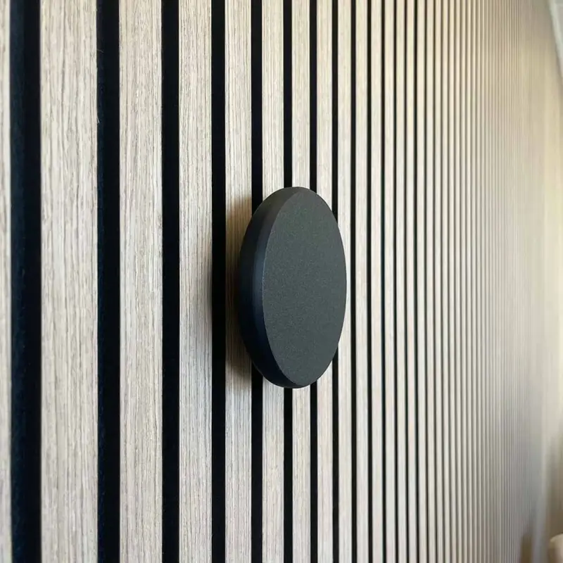Aku WallClip Wandknop Groot Zwart Express Levering