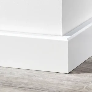 Superprijs MDF Renovatieplint Klassiek 85x22mm met Uitsparing RAL 9010