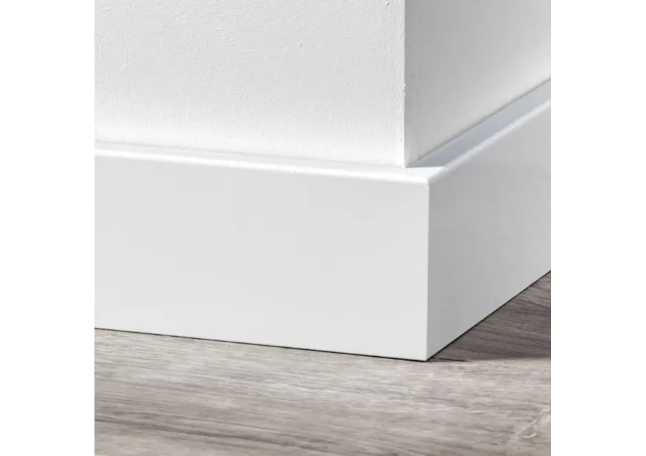 Beperkte Voorraad MDF Moderne Plint 55x9mm Voorgelakt RAL 9016
