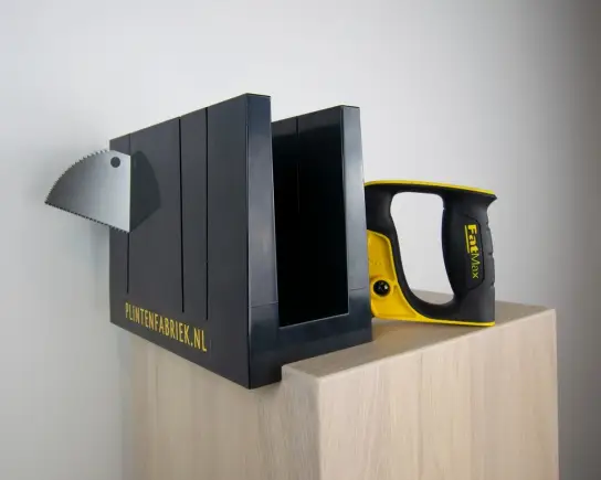 Gecertificeerd Verstekbak voor plinten hoog - Kunststof - Verstekbak voor plinten hoog