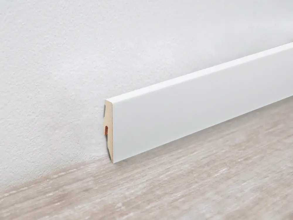 Plint effen wit glanzend 324 decorprofiel 3 PK Merkproduct