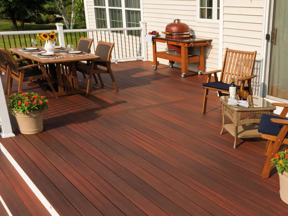 Terrasplank WPC Symmetry Cinnabar massief profiel Korting