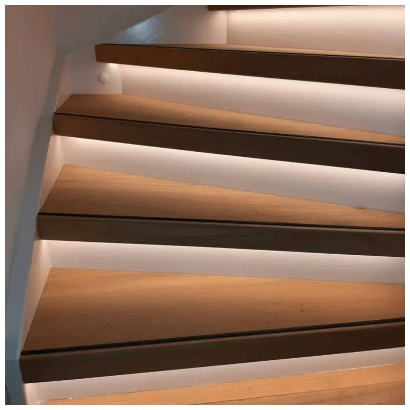 Direct Verzonden Trapverlichting LED-strip compleet 130 cm - Set tbv 15 treden - Warm wit
