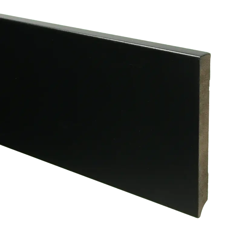 MDF Moderne plint 150×15 voorgelakt RAL 9005 Goedkoop